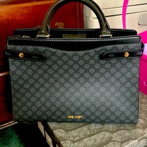 Nine W. Black purse